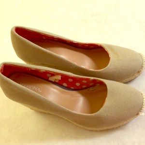 Medina Tan Wedges